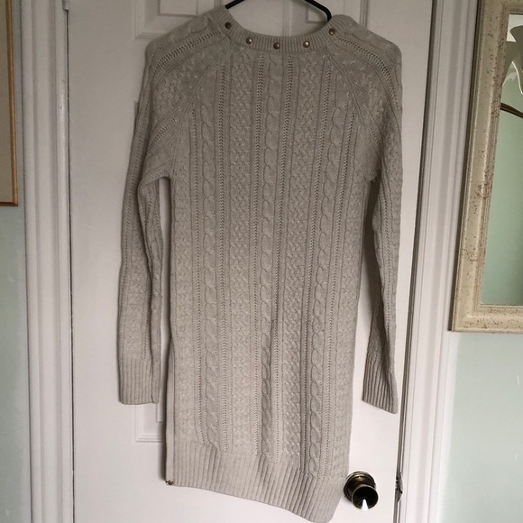 Sweater, dress - Picture 2 of 3